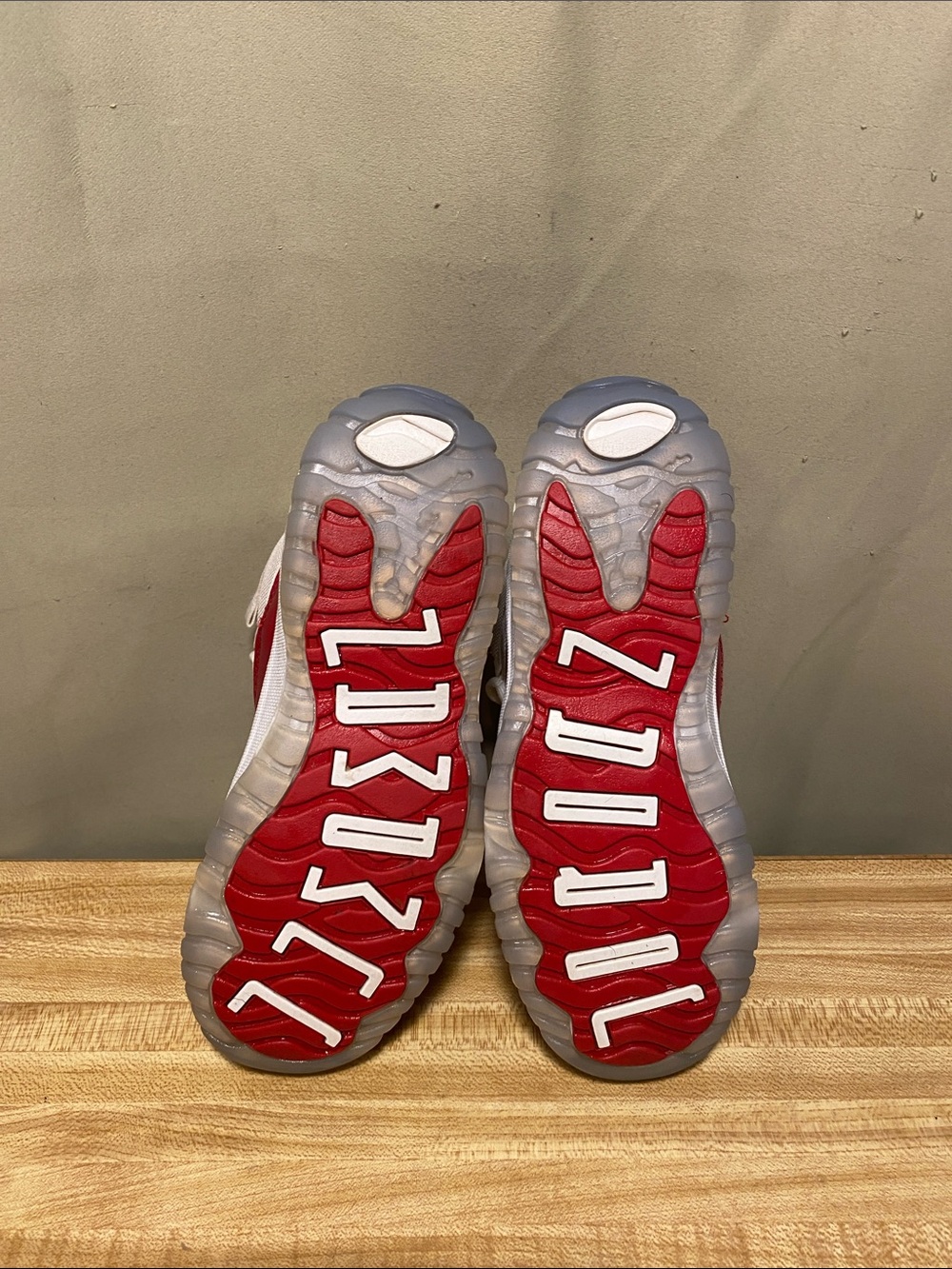 Nike Air Jordan XI 11 Retro High PS Cherry Red kids shoes size 2Y - Picture 5 of 8
